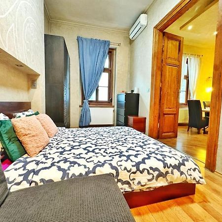 Ultra Central Apartment / 10 Ppl Budapest Eksteriør bilde